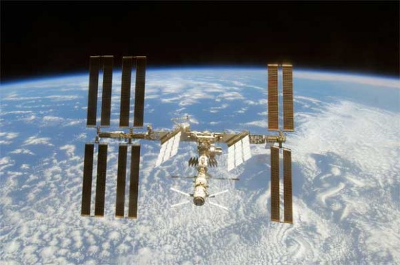 Social media in outer space: NASA to host Google+ Hangout